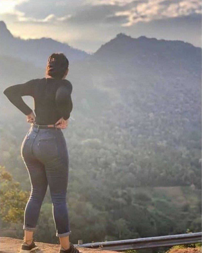 Travel Escorts in Pink City | 24x7 Tour Companions | Explore Jaipur in Style Main Image